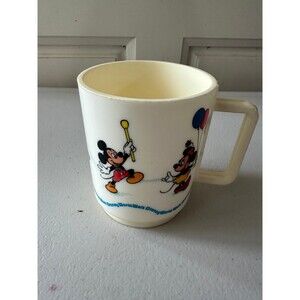 Vintage 70s DEKA Walt Disney World Mickey Minnie Pluto Goofy Plastic Mug Cup